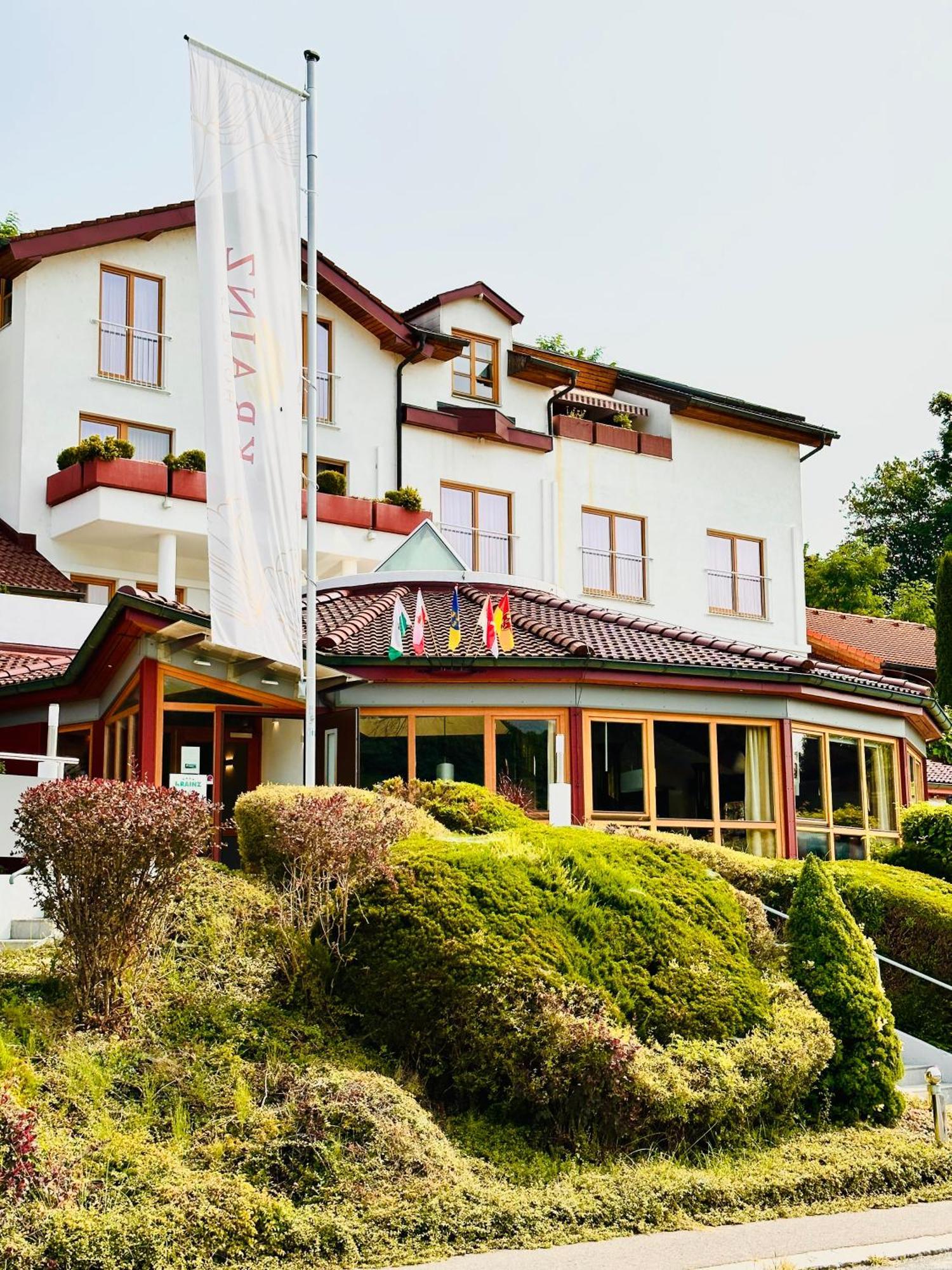 Vitalhotel Krainz Лойперсдорф бай Фюрстенфелд Екстериор снимка