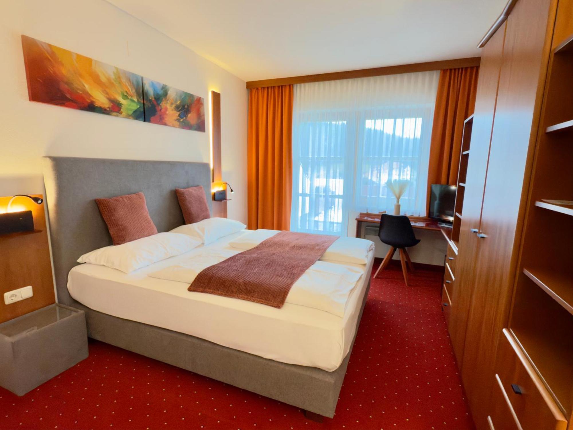 Vitalhotel Krainz Лойперсдорф бай Фюрстенфелд Екстериор снимка