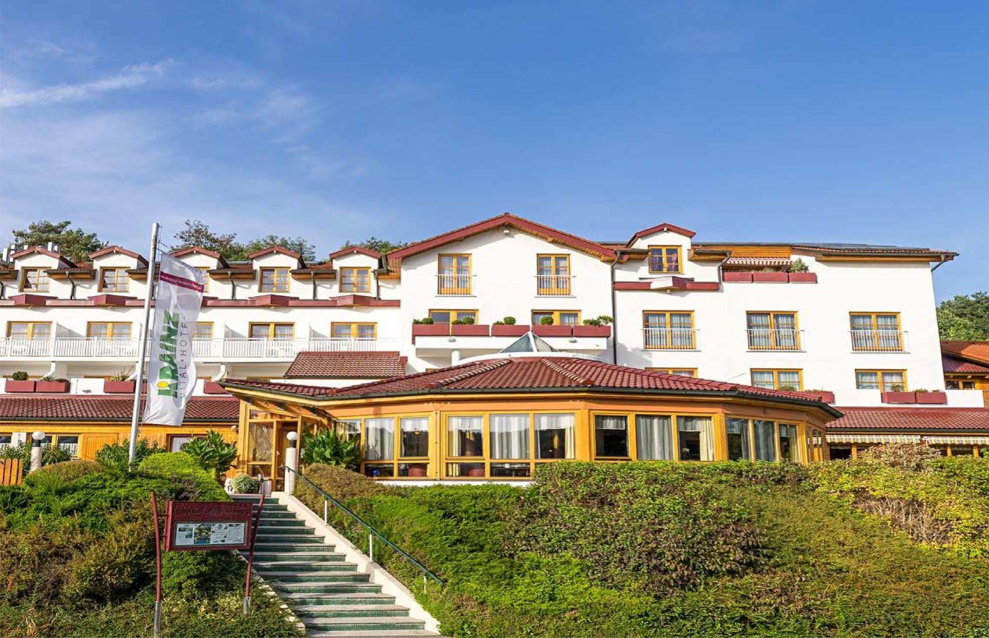 Vitalhotel Krainz Лойперсдорф бай Фюрстенфелд Екстериор снимка